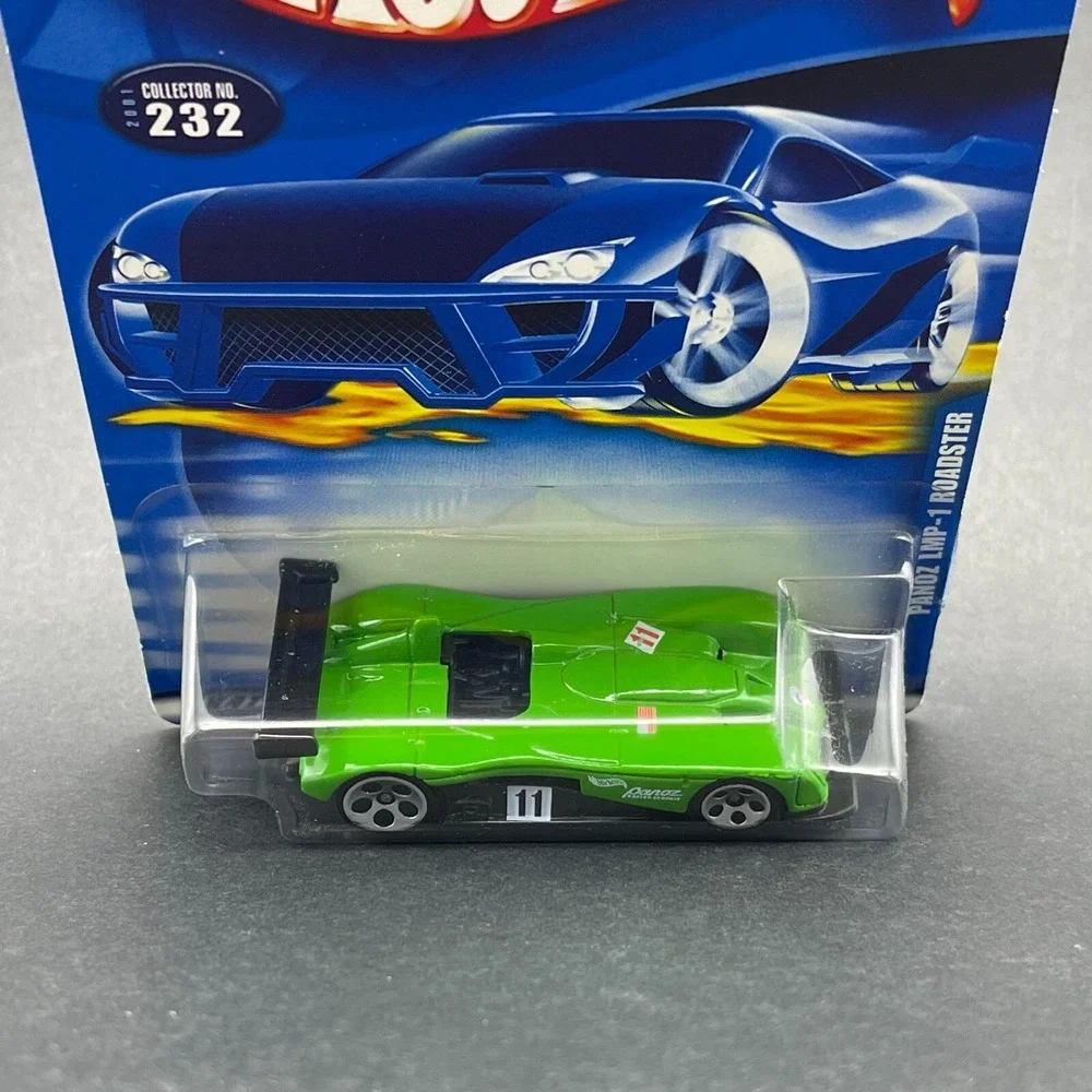 Hot Wheels Panoz LMP-1 Roadster Race Car Green #11 Diecast 1/64 Scale #232